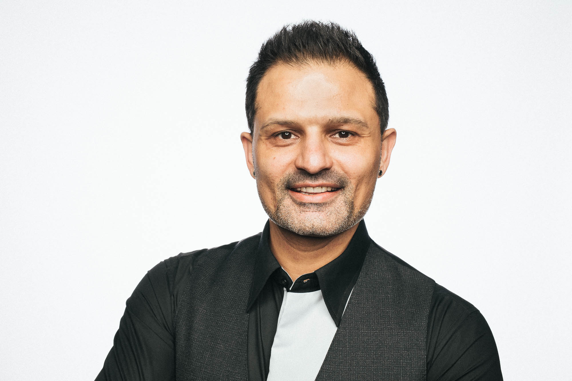 Export x3 Headshot  06373 Dez 01 2019 Headshots 2019  Miro Nicole Nadine 2